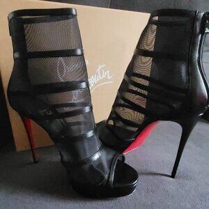 Christian Louboutin Doux Voile